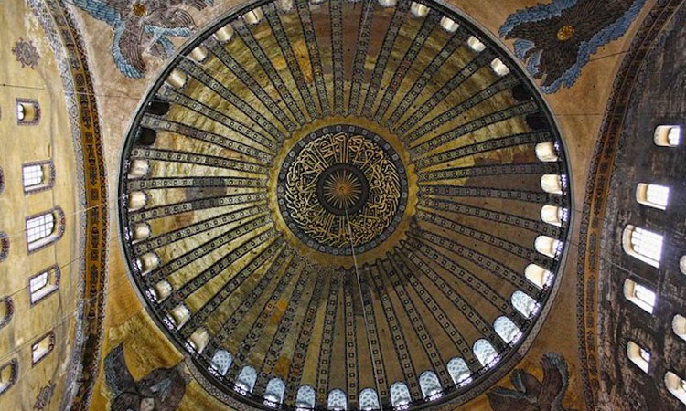 La Coupole de la Basilique Sainte Sophie Istanbul