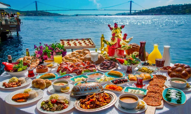 Le petit déjeuner à Istanbul