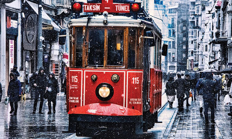 Le tramway nostalgique à Istanbul de la rue Istiklal Taksim - visite Istanbul